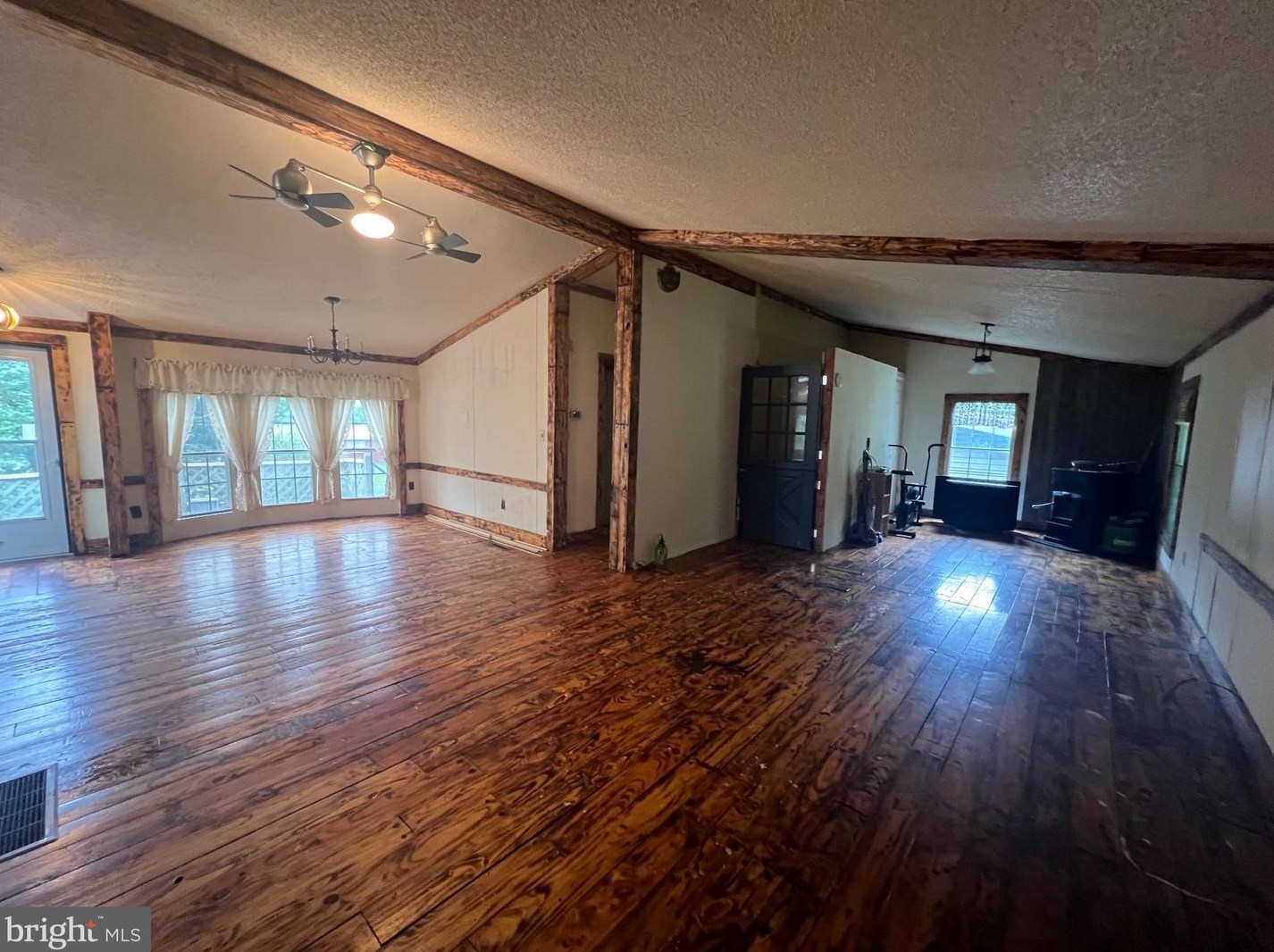 6172 Knobley Rd, Medley WV 26726 exterior