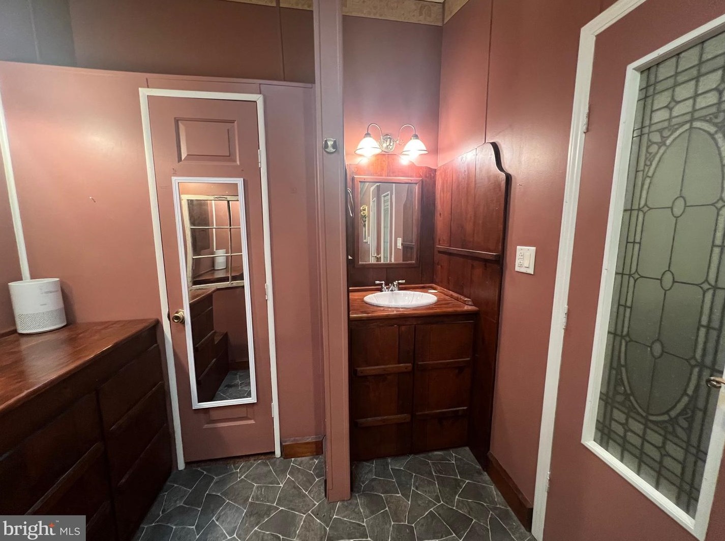 6172 Knobley Rd, Medley WV 26726 exterior