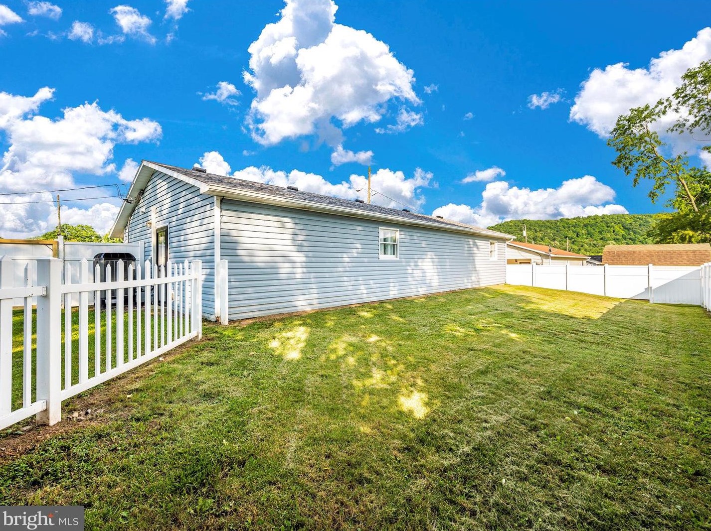 97 Cardinal Ter, Medley WV  26726-9477 exterior
