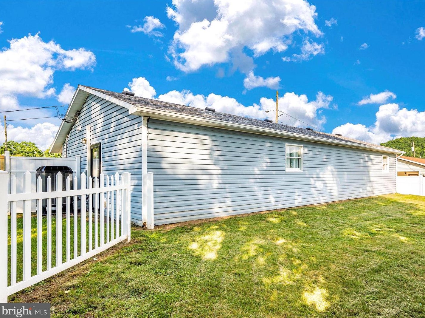 97 Cardinal Ter, Medley WV  26726-9477 exterior