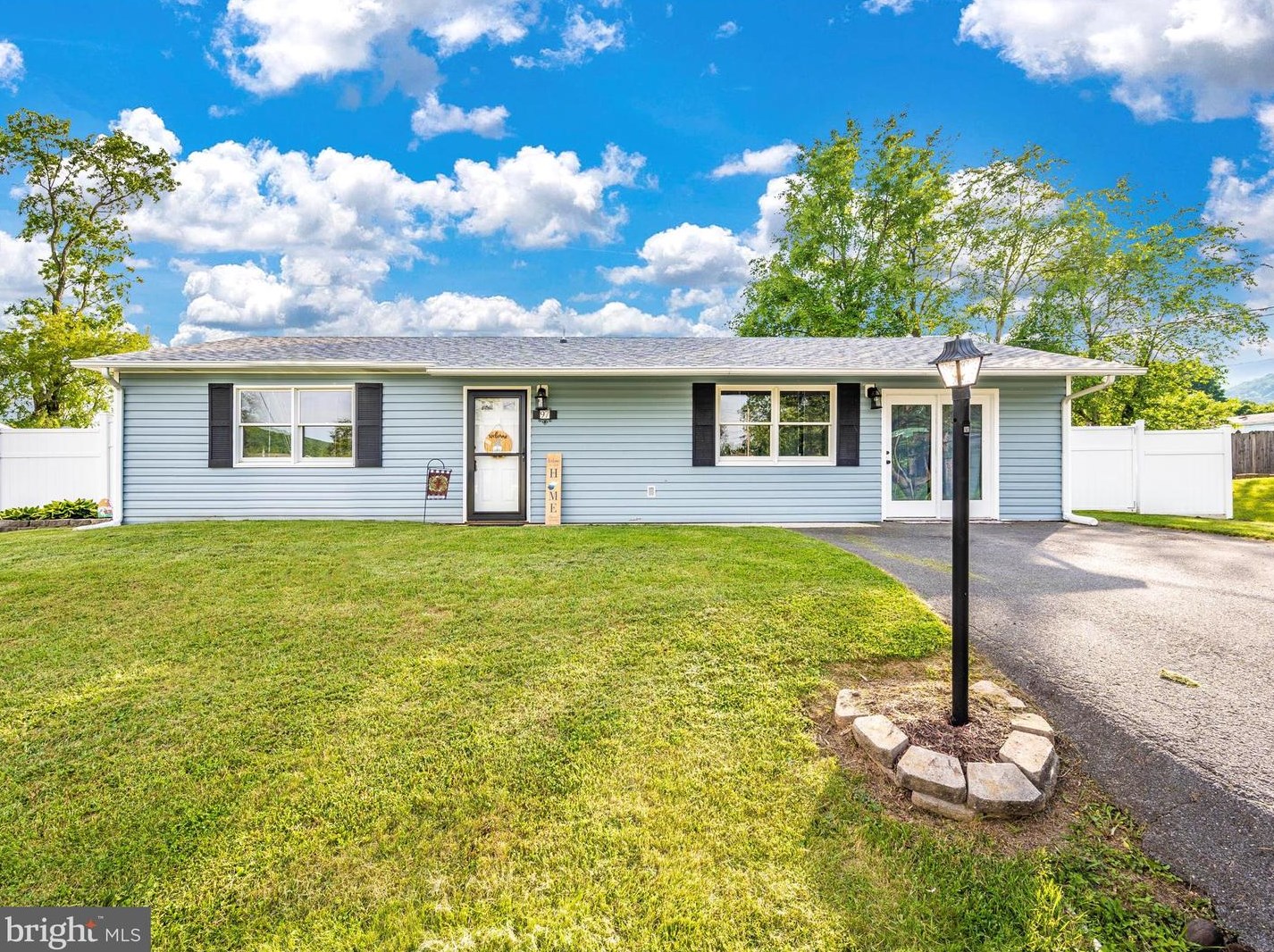 97 Cardinal Ter, Medley WV  26726-9477 exterior