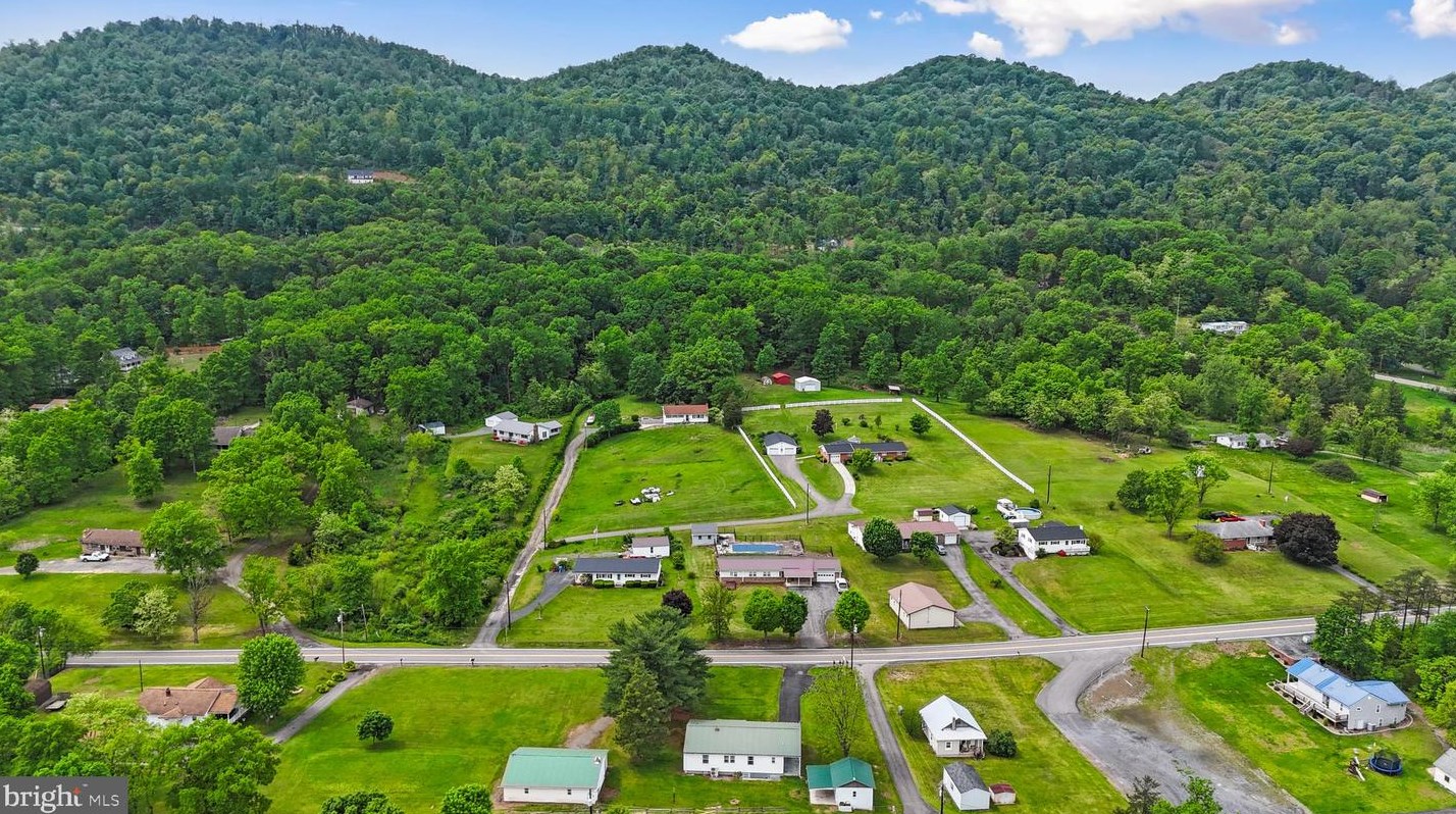 11147 Knobley Rd, Medley WV 26726 exterior