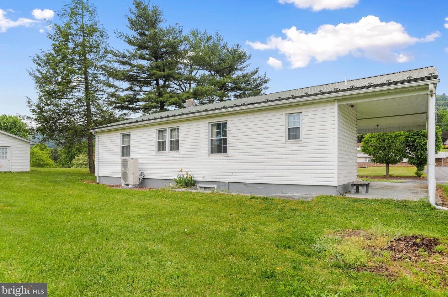 11147 Knobley Rd, Medley WV 26726 exterior