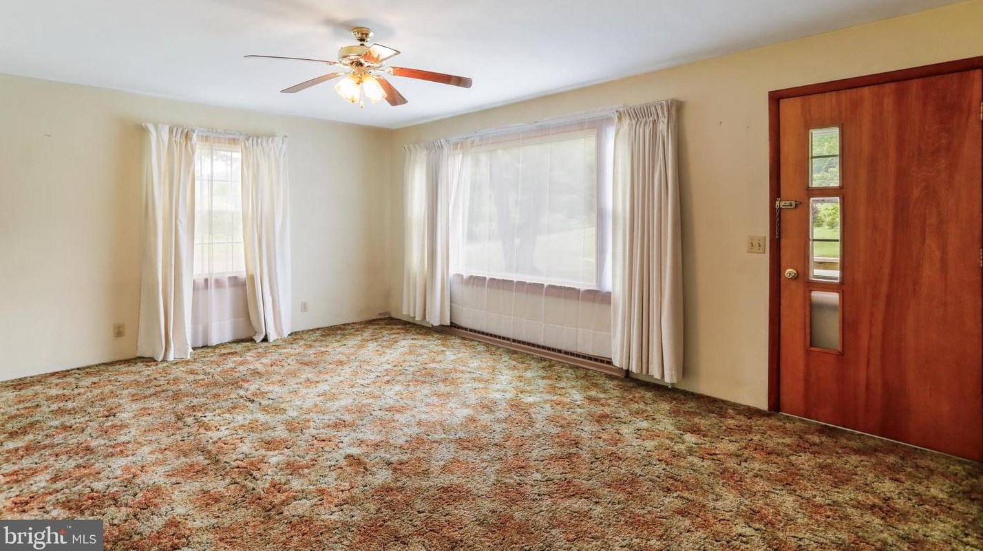 11147 Knobley Rd, Medley WV 26726 exterior