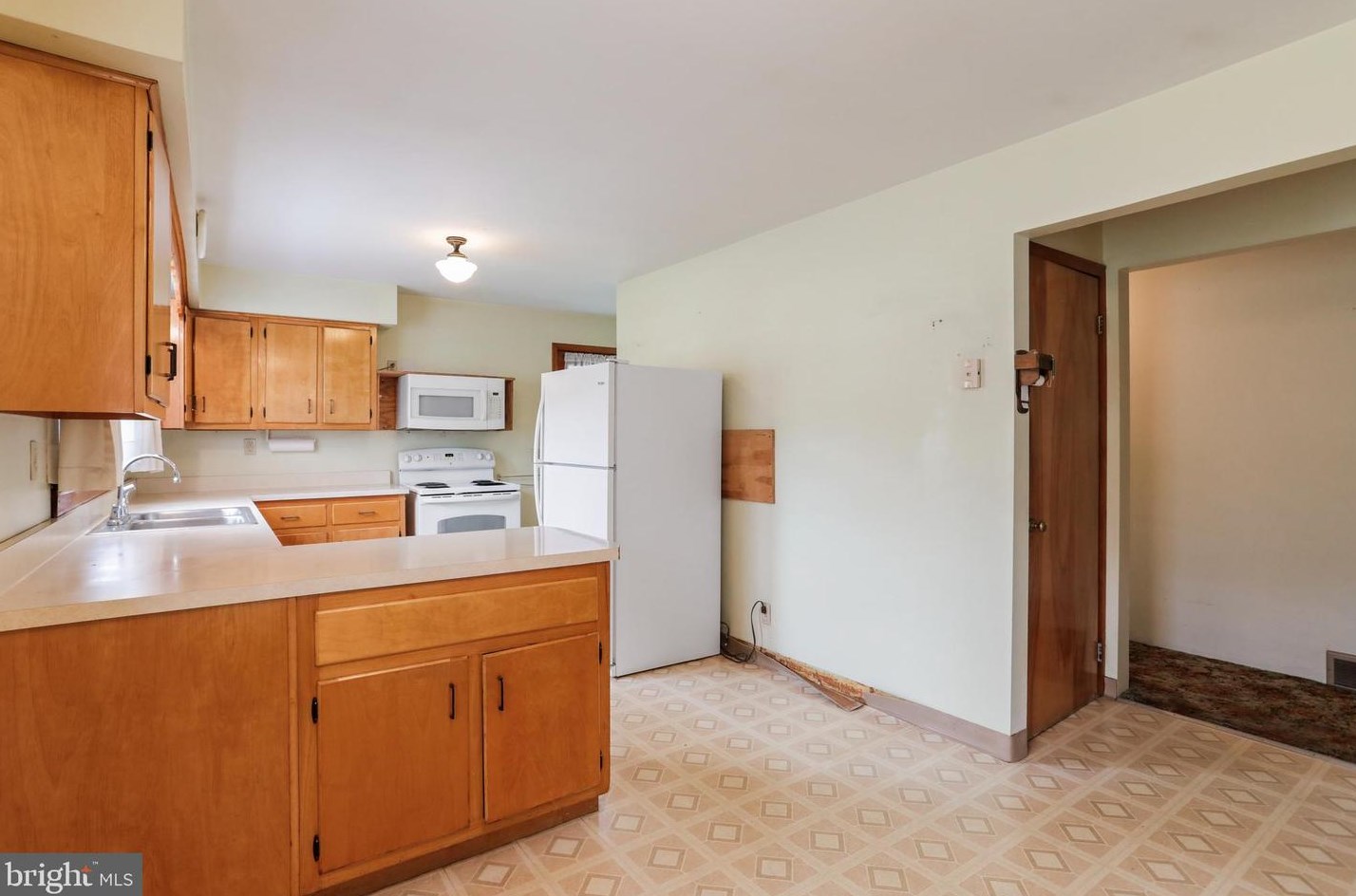 11147 Knobley Rd, Medley WV 26726 exterior