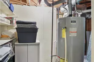 325 Valley View Ave, Keyser, WV 26726 - Photo 28