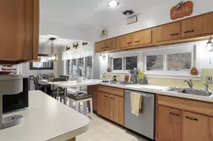 325 Valley View Ave, Keyser, WV 26726 - Photo 12