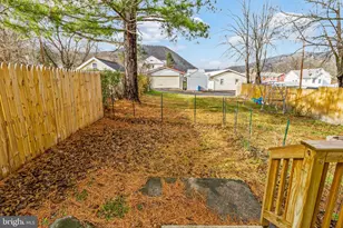 28 B St, Keyser, WV 26726 - Photo 6