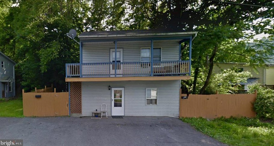 252 Independence St, Berkeley Springs, WV 25411-5340