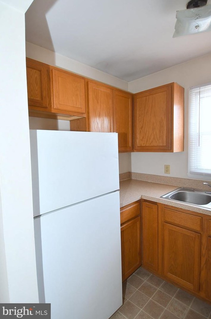 168 N Washington St #201, Berkeley Springs, WV 25411