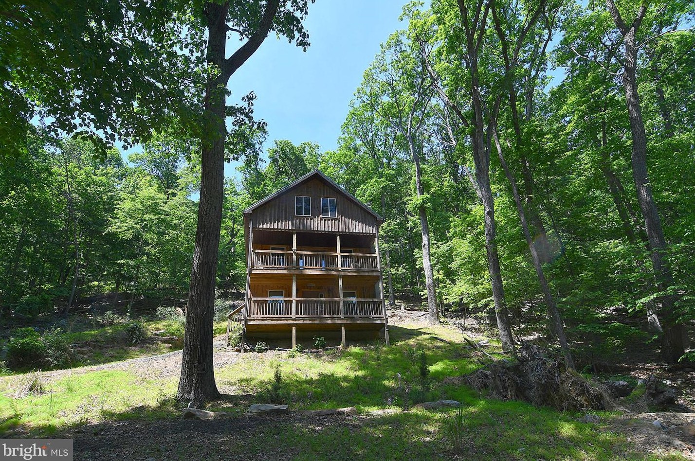 34 Sweetbriar Ln, Hedgesville, WV 25427