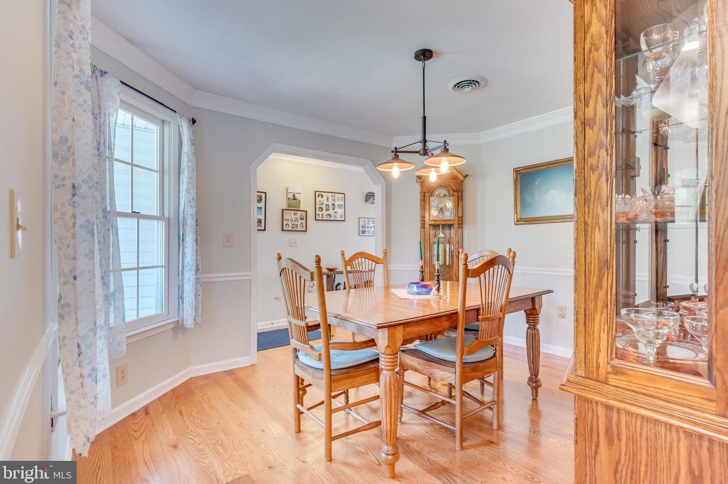 1942 Fairview Dr, Berkeley Springs WV  25411-3219 exterior