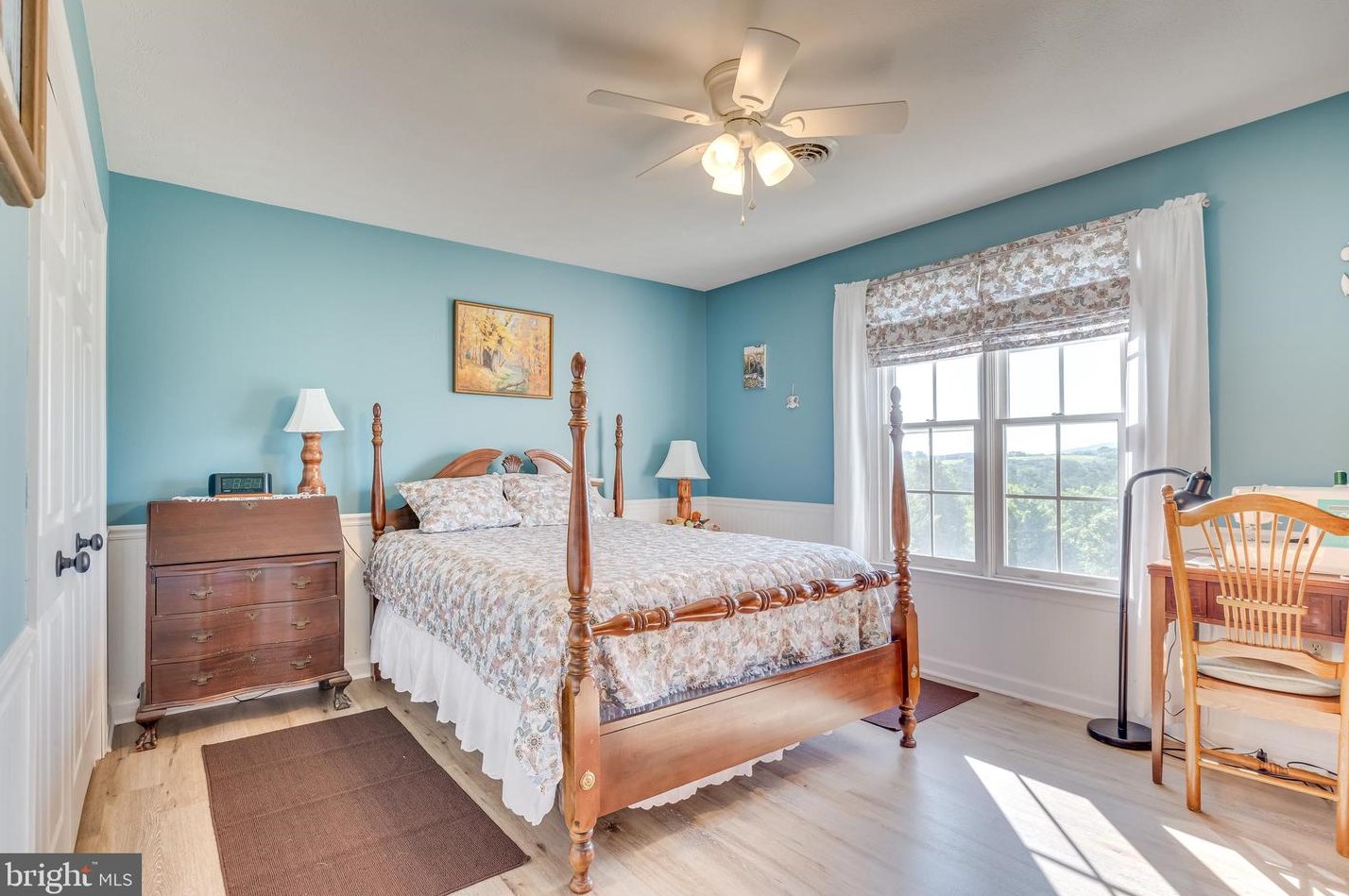 1942 Fairview Dr, Berkeley Springs WV  25411-3219 exterior