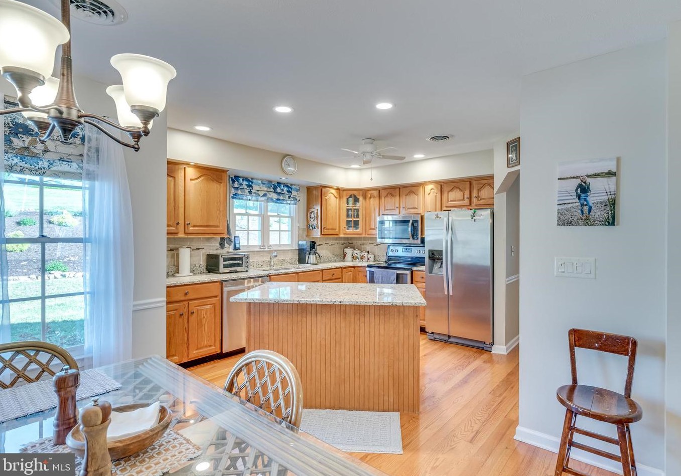 1942 Fairview Dr, Berkeley Springs WV  25411-3219 exterior