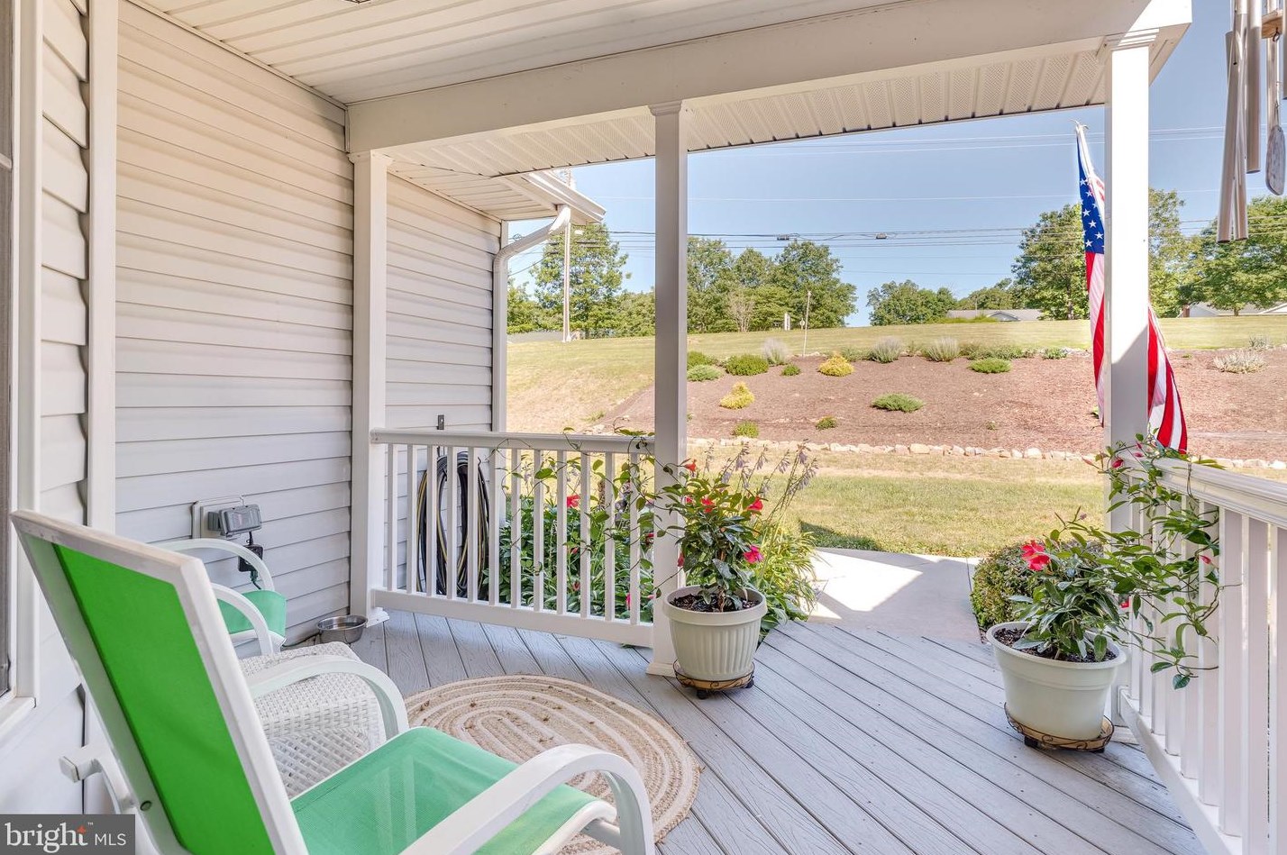 1942 Fairview Dr, Berkeley Springs WV  25411-3219 exterior