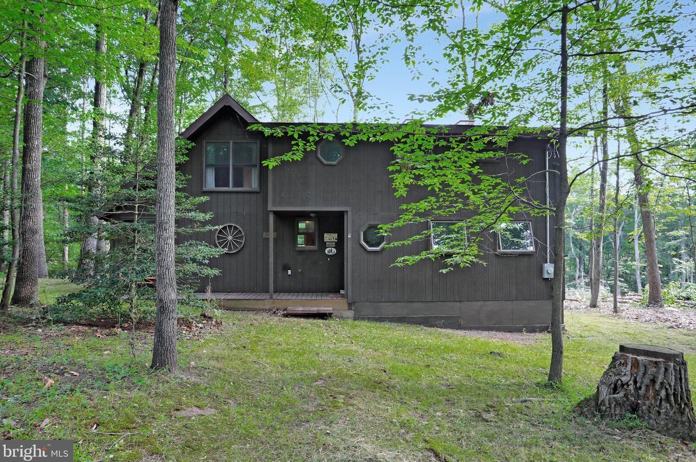81 Twilight Ln, Hedgesville, WV 25427