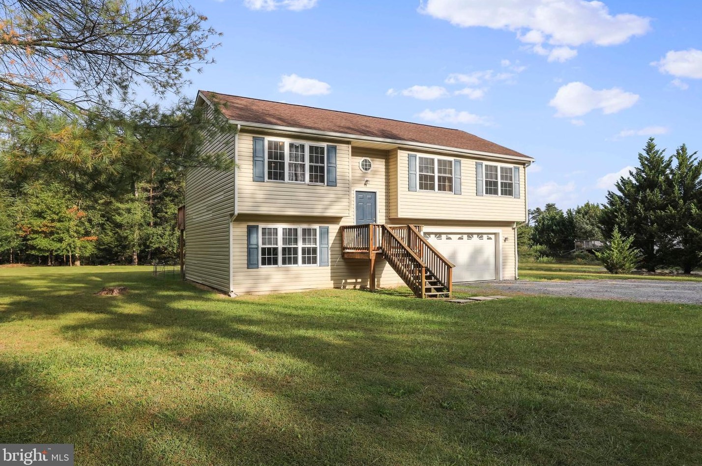 12 Fountain Terrace, Berkeley Springs, WV 25411