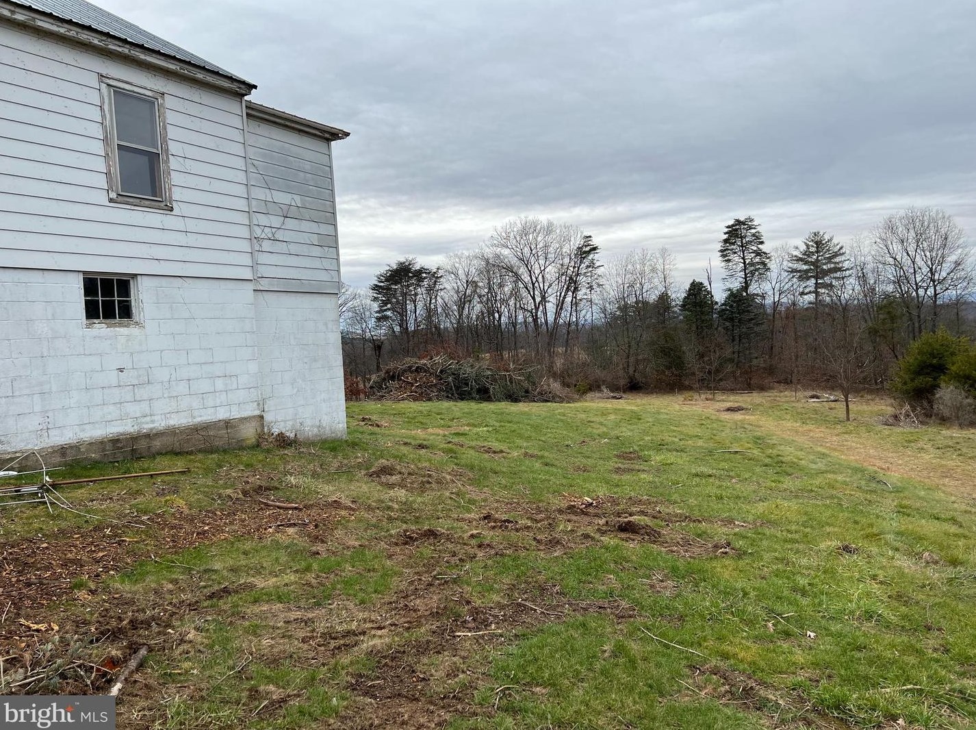 4641 Martinsburg Rd, Berkeley Springs WV  25411-5053 exterior