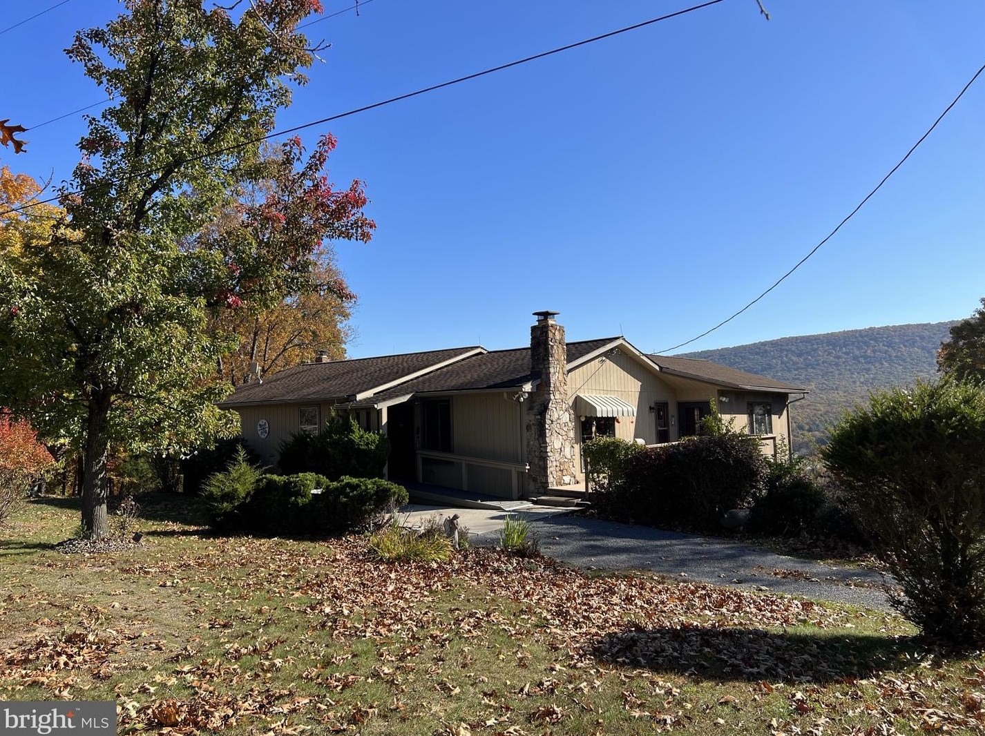 2505 Spohrs Rd, Berkeley Springs, WV 25411