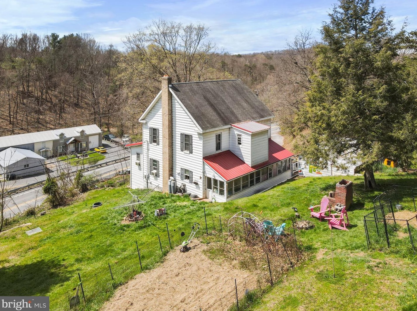 845 Martinsburg Rd, Berkeley Springs WV  25411-3538 exterior