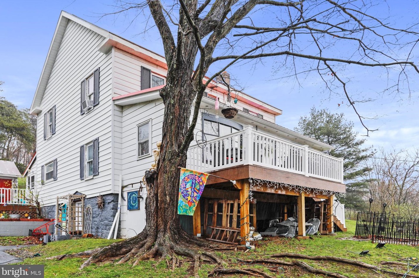 845 Martinsburg Rd, Berkeley Springs WV  25411-3538 exterior
