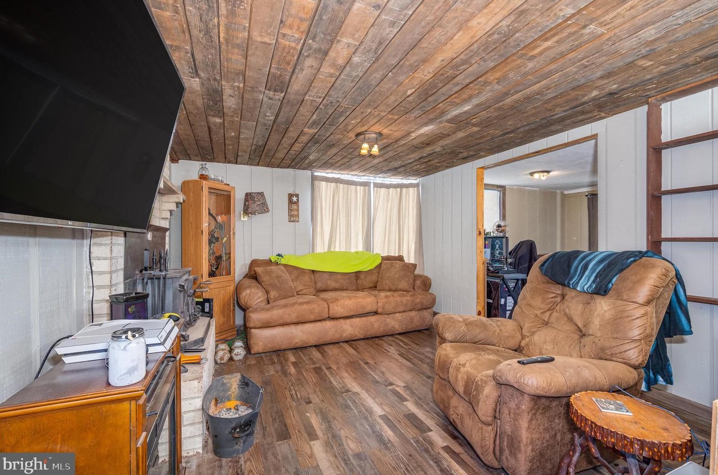 8442 Martinsburg Rd, Hedgesville, WV 25427