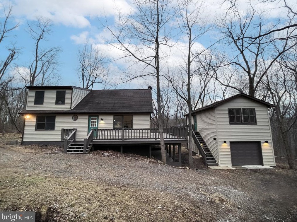 646 Cold Run Valley Rd, Berkeley Springs, WV 25411