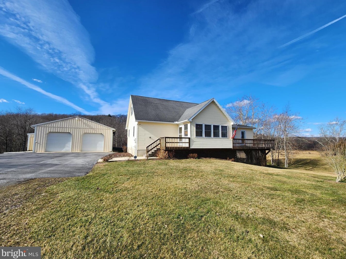 5290 Winchester Grade Rd, Berkeley Springs, WV 25411