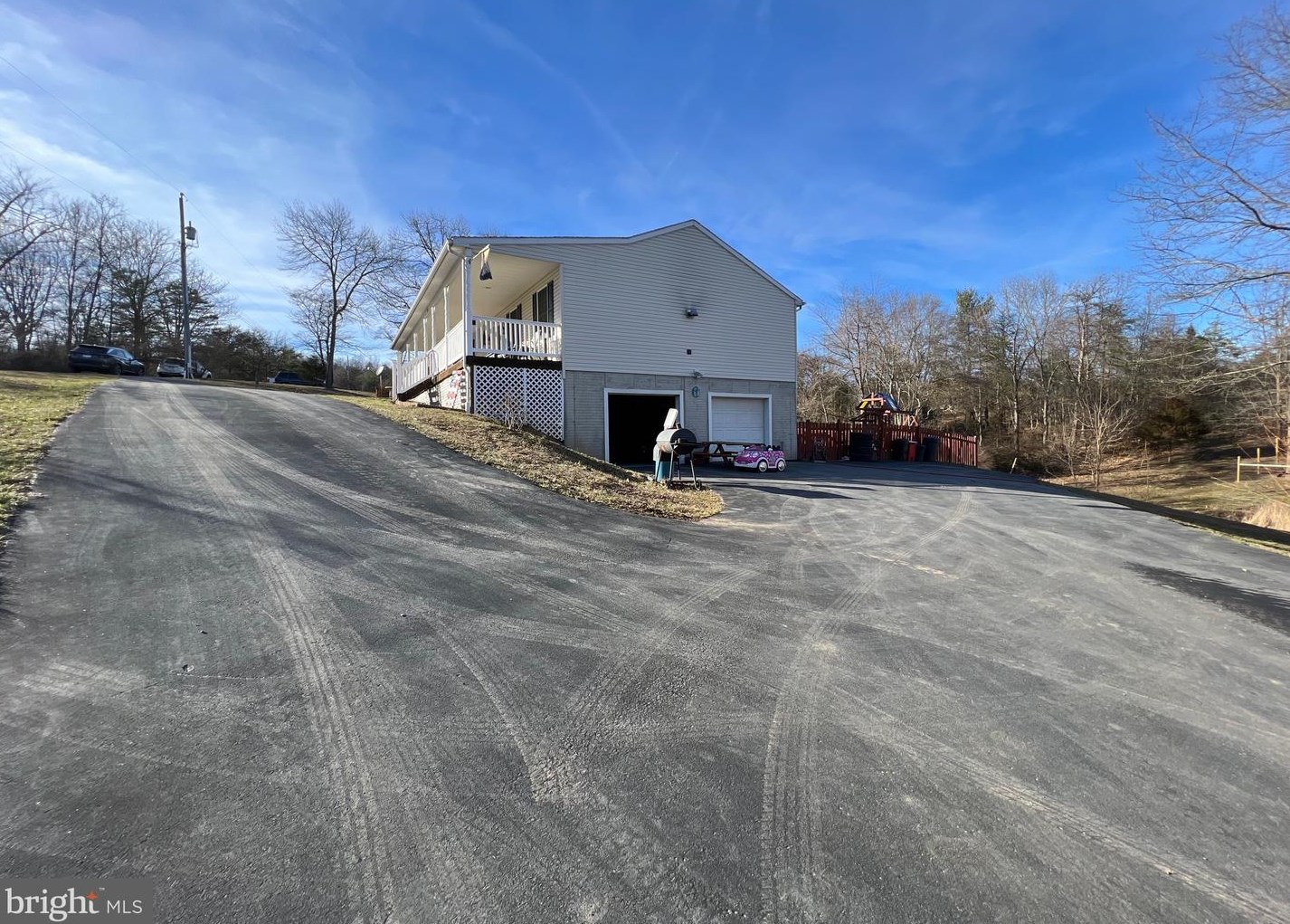 115 Vera Green Ln, Hedgesville, WV 25427
