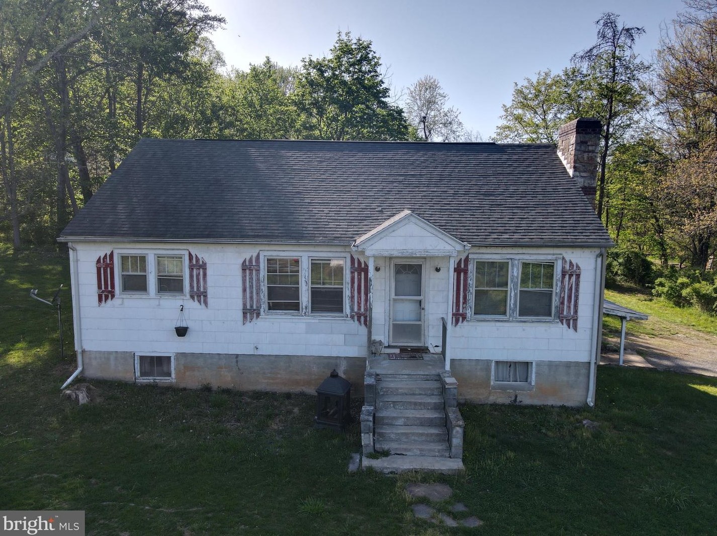 356 Rockford Rd, Great Cacapon, WV 25422-3276