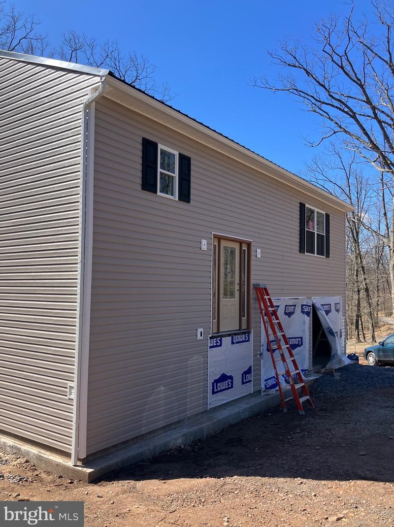 238 Trapper Ridge Ln, Hedgesville, WV 25427
