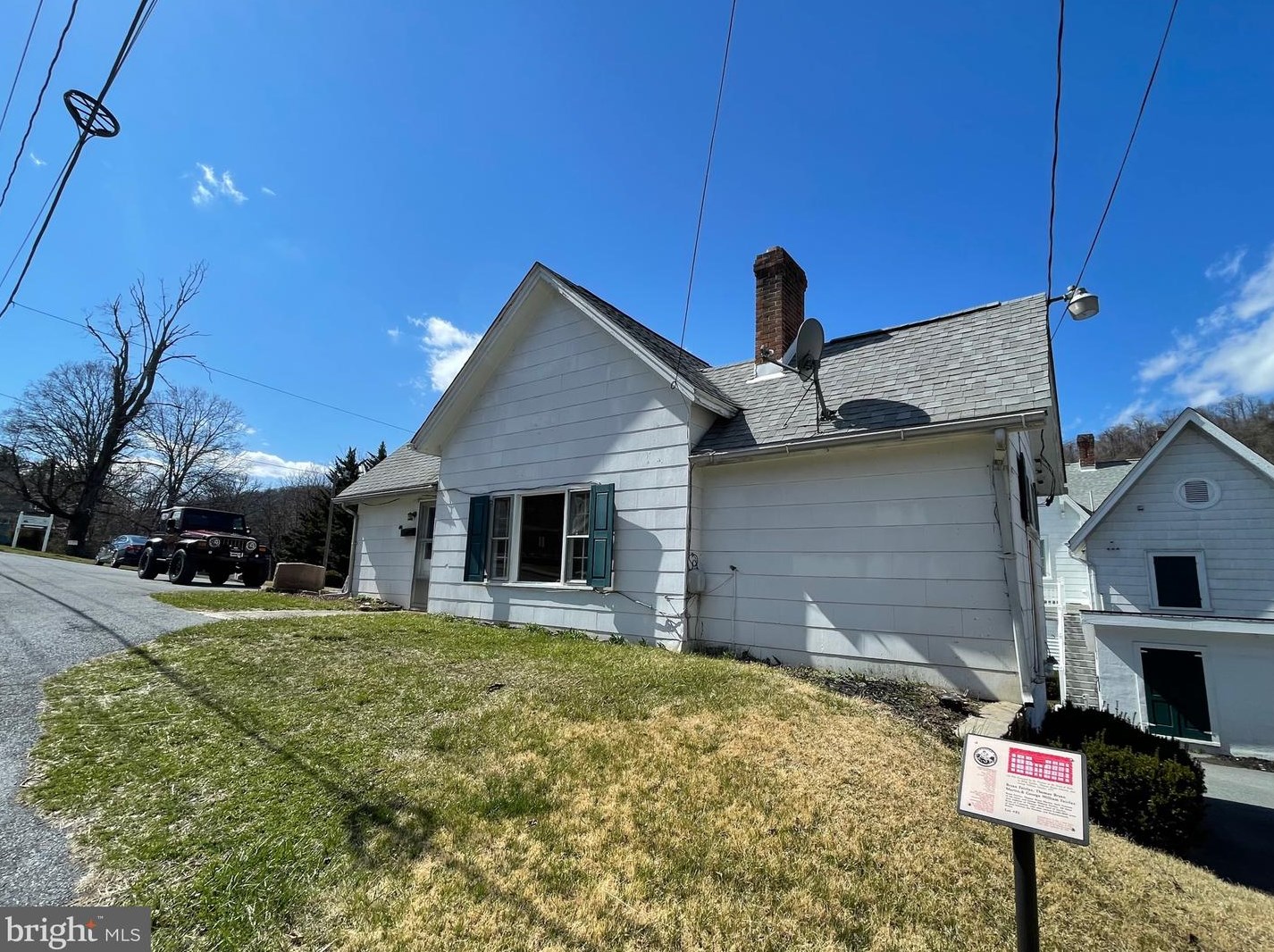 46 S Green St, Berkeley Springs, WV 25411