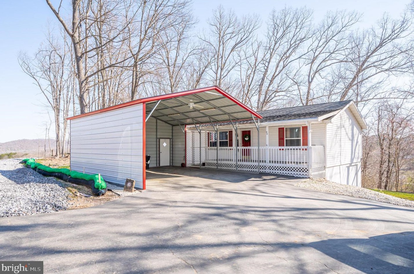 90 Pennsylvania Ln, Berkeley Springs, WV 25411