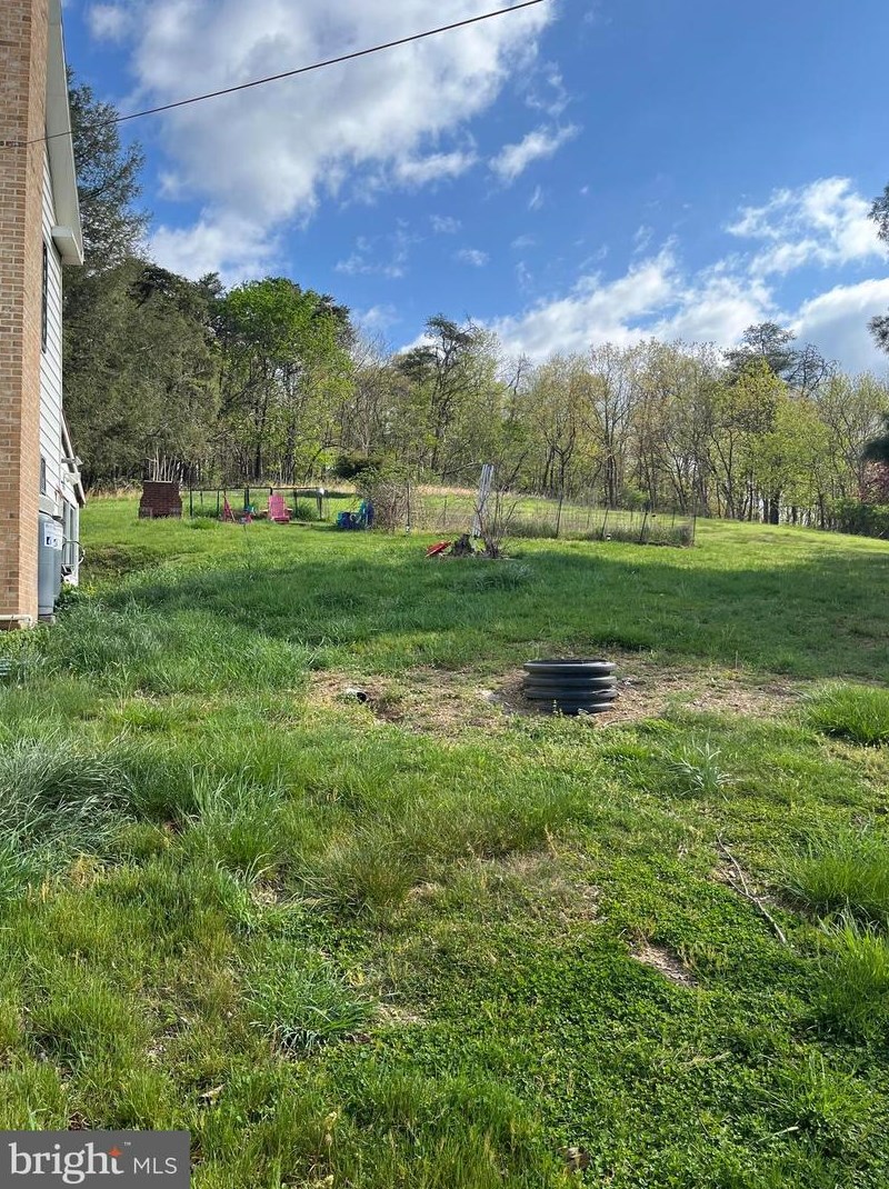 845 Martinsburg Rd, Berkeley Springs, WV 25411