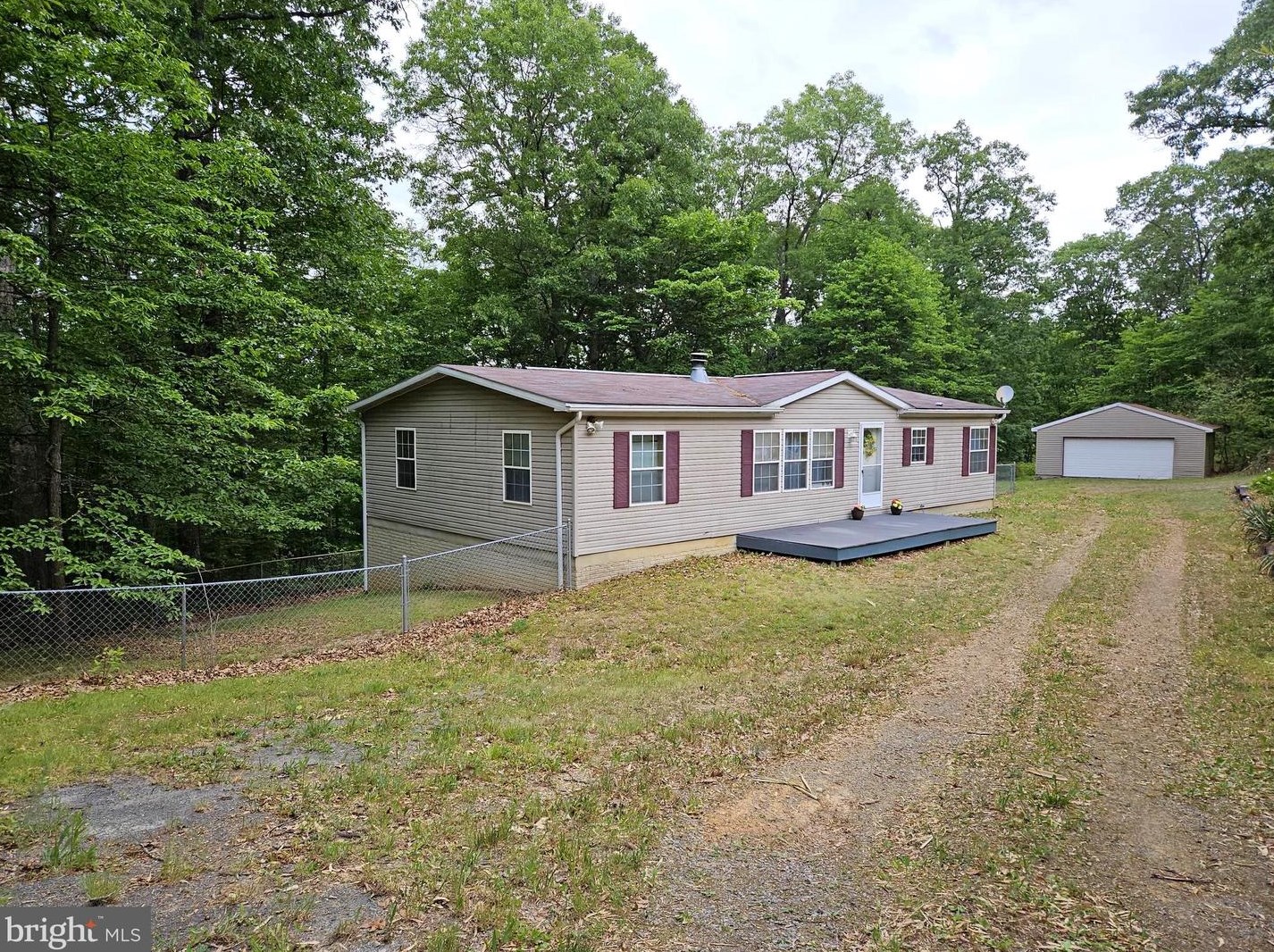 2044 Gaither Rd, Great Cacapon, WV 25422-3183
