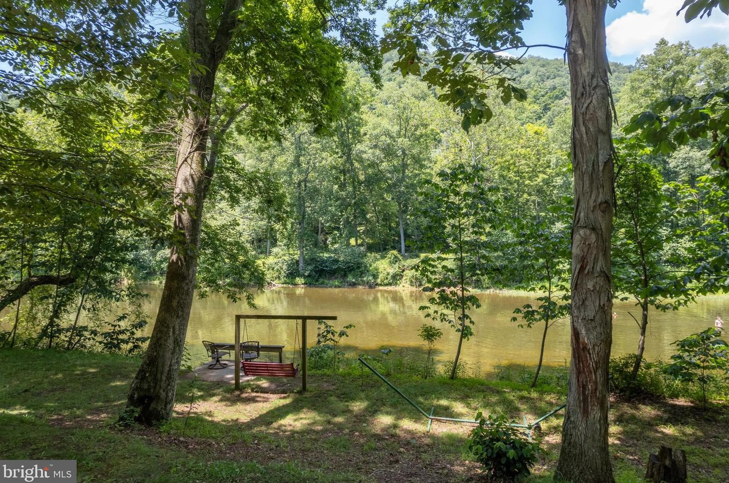 6786 Rockford Rd, Great Cacapon, WV 25422 MLS WVMO2003156 Coldwell