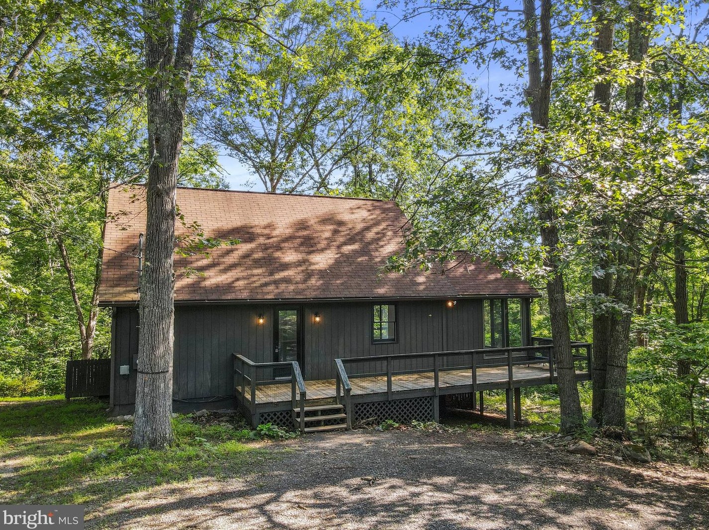 227 Amberwood Rd, Great Cacapon, WV 25422-3180
