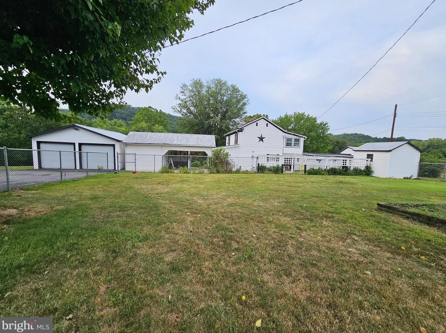 5138 Central Ave, Great Cacapon, WV 25422
