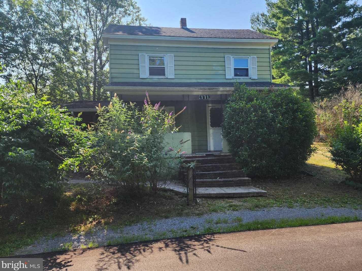 171 James St, Berkeley Springs, WV 25411