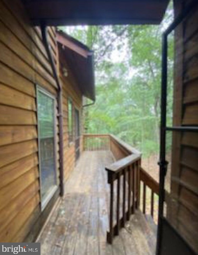 2034 Sideling Mountain Trl, Great Cacapon, WV 25422