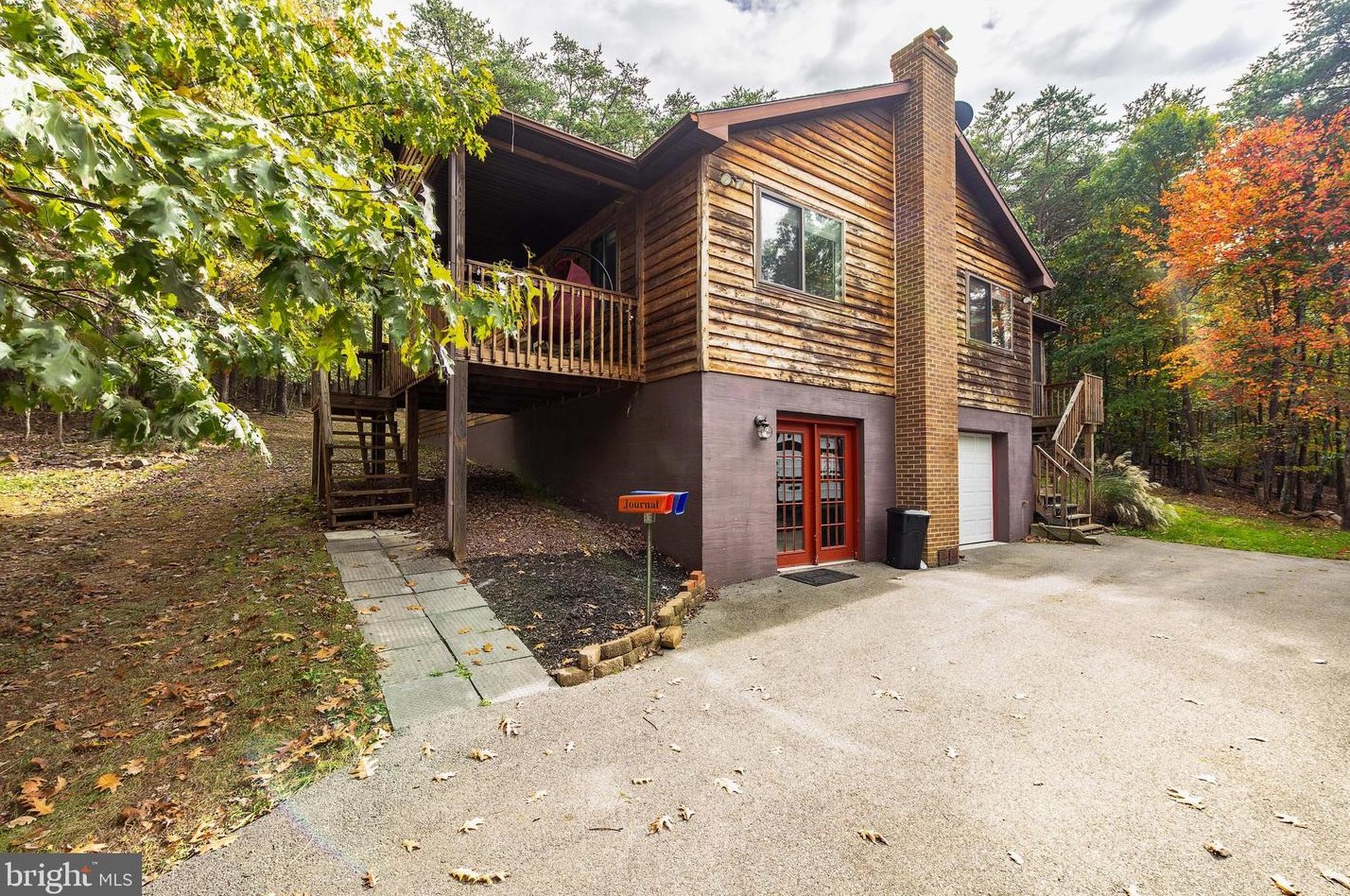 58 Foster Ln, Berkeley Springs, WV 25411