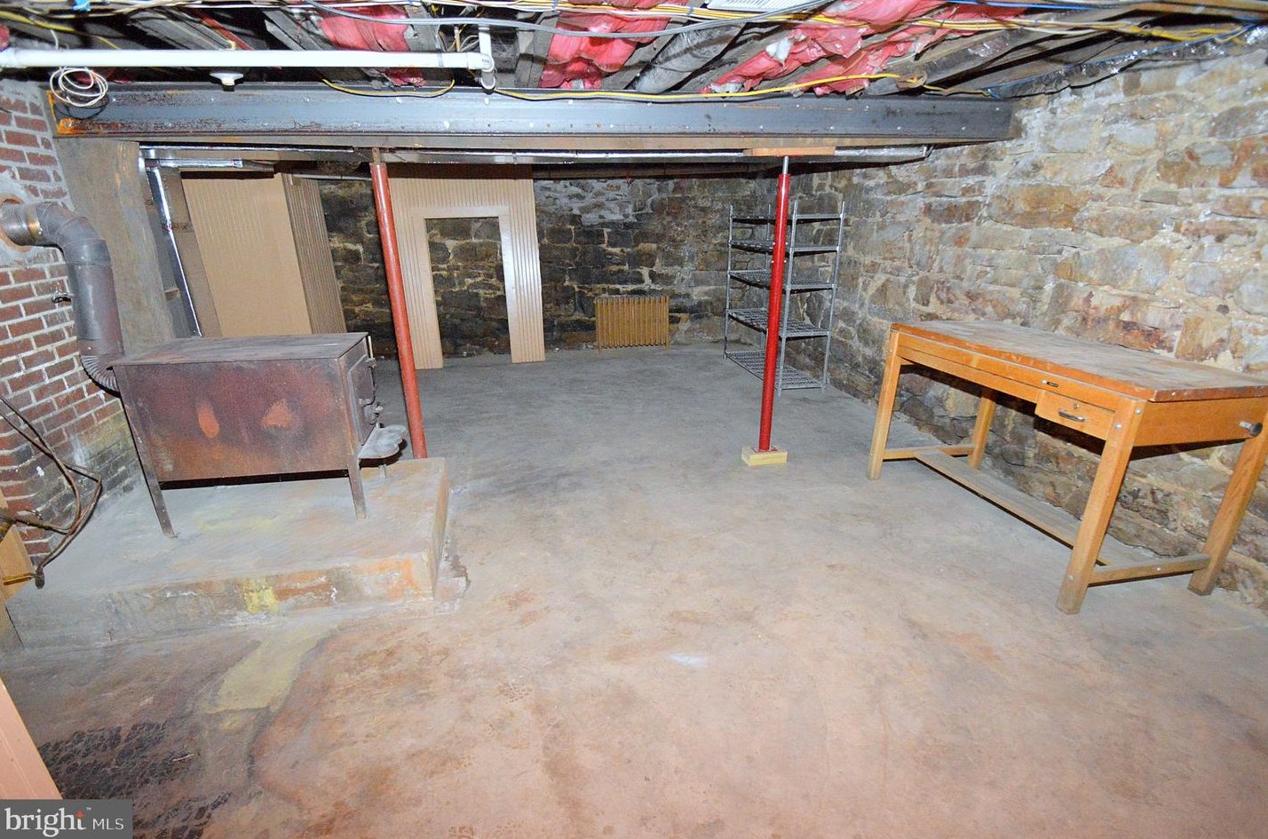 151 Fairfax St, Berkeley Springs WV  25411-3237 exterior