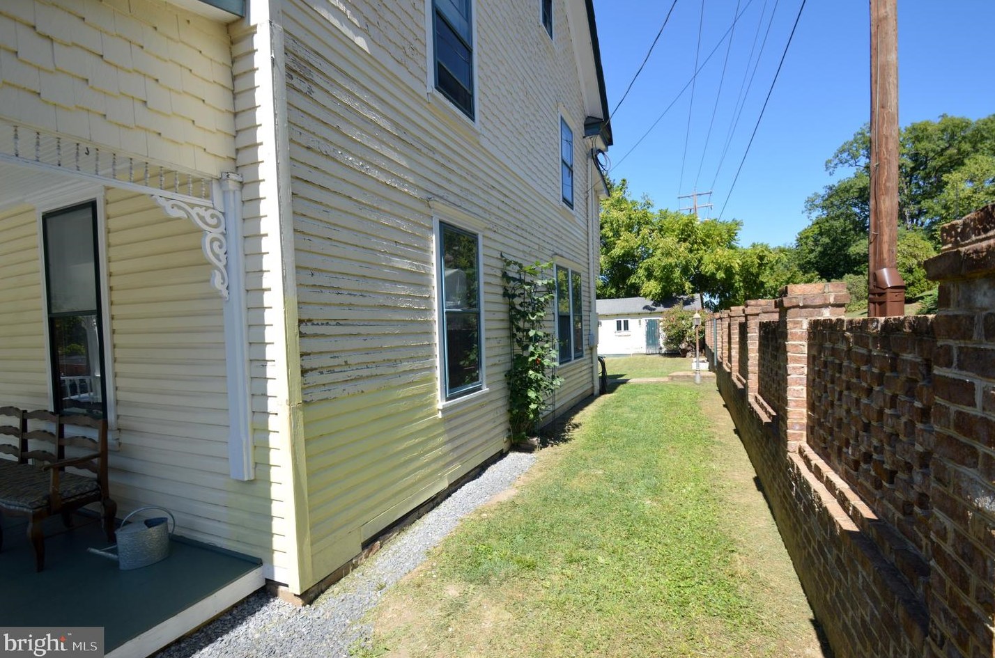 151 Fairfax St, Berkeley Springs WV  25411-3237 exterior