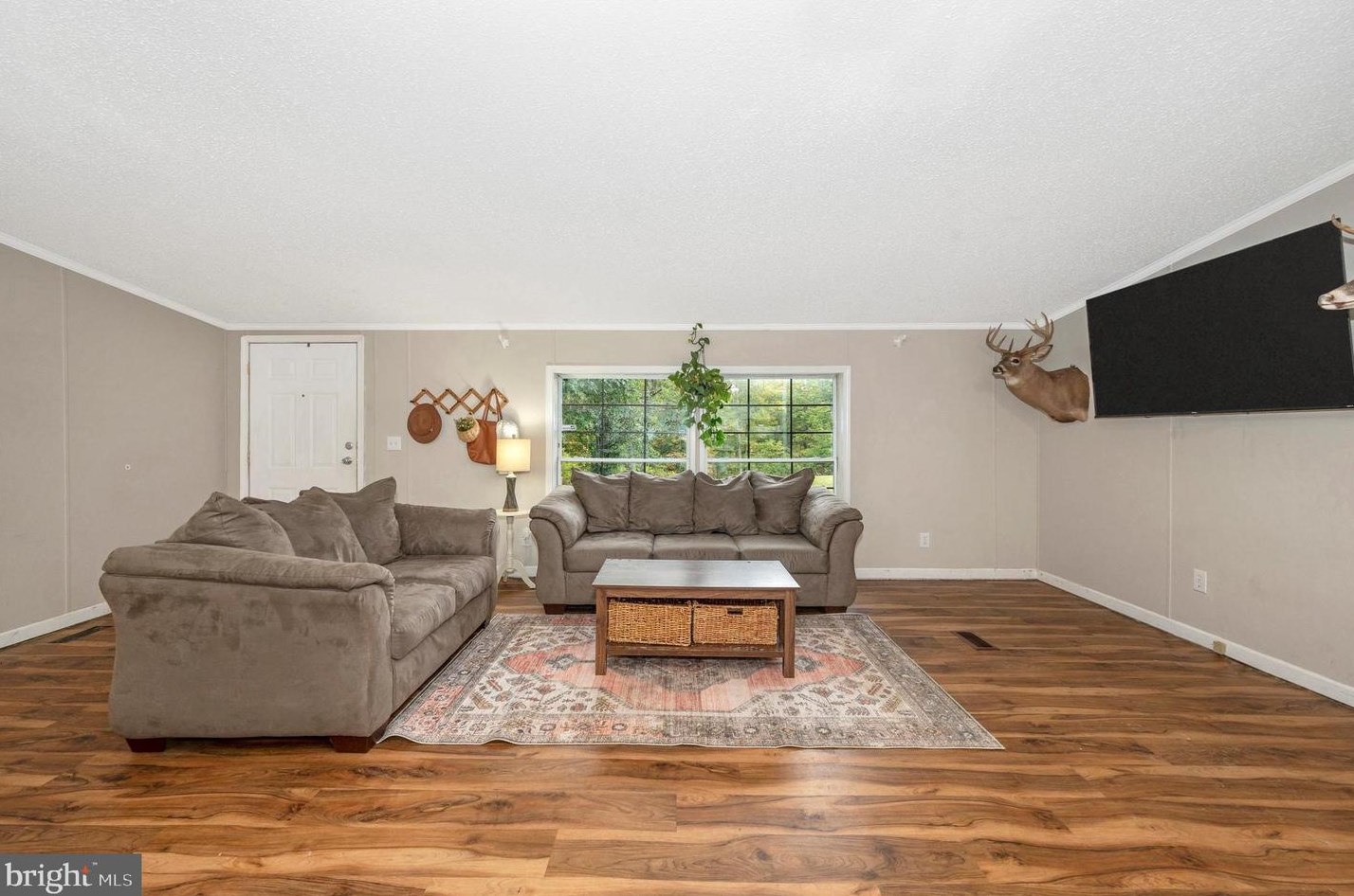 120 Hurley Ln, Berkeley Springs, WV 25411