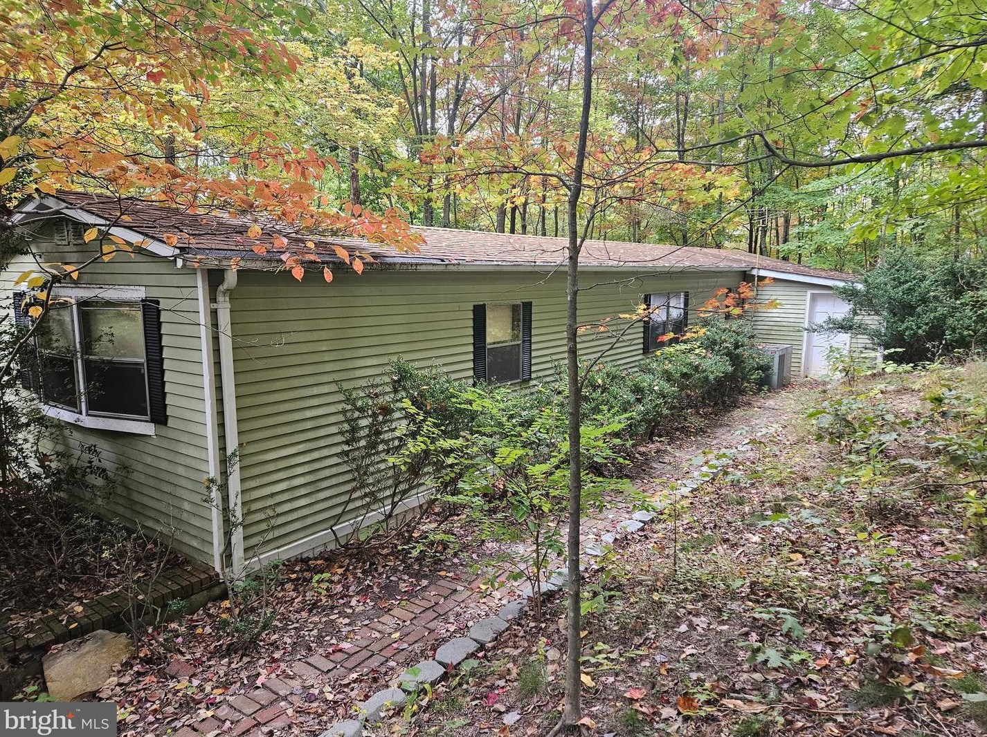 76 Grandview Terrace, Berkeley Springs, WV 25411