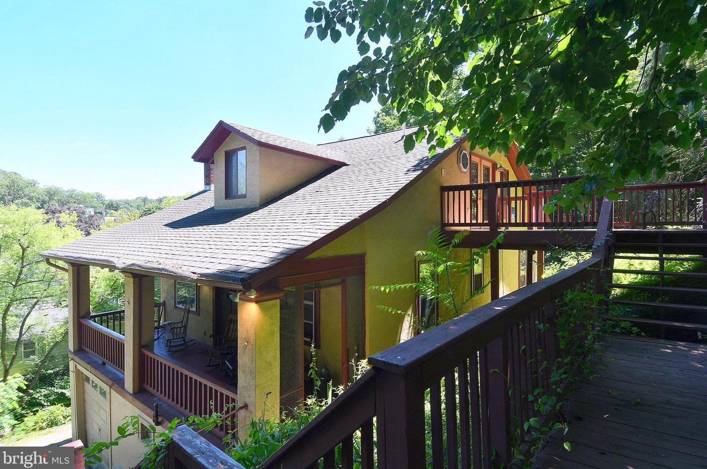2 Warren St, Berkeley Springs, WV 25411