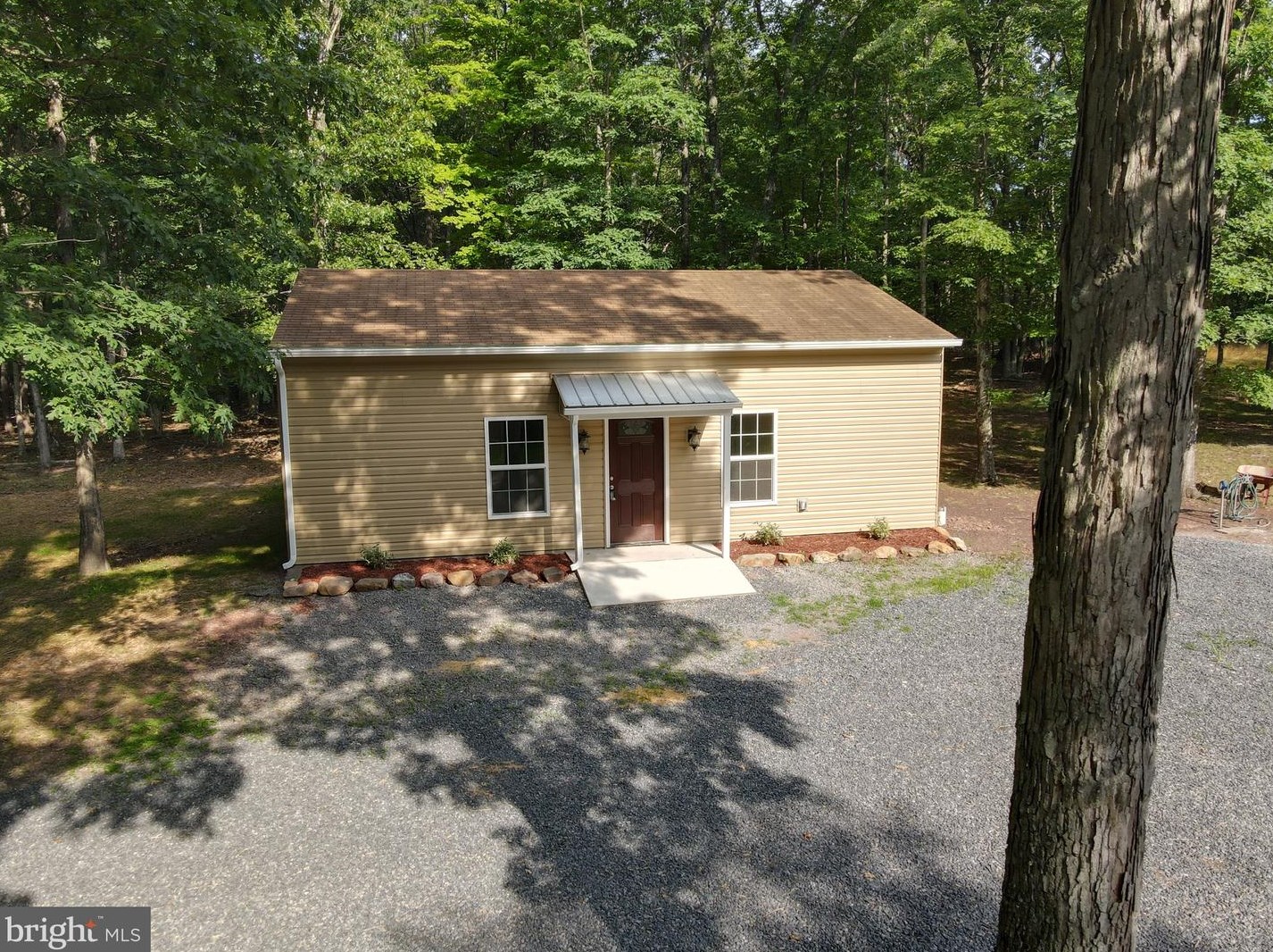 200 Ponds Ct, Berkeley Springs, WV 25411