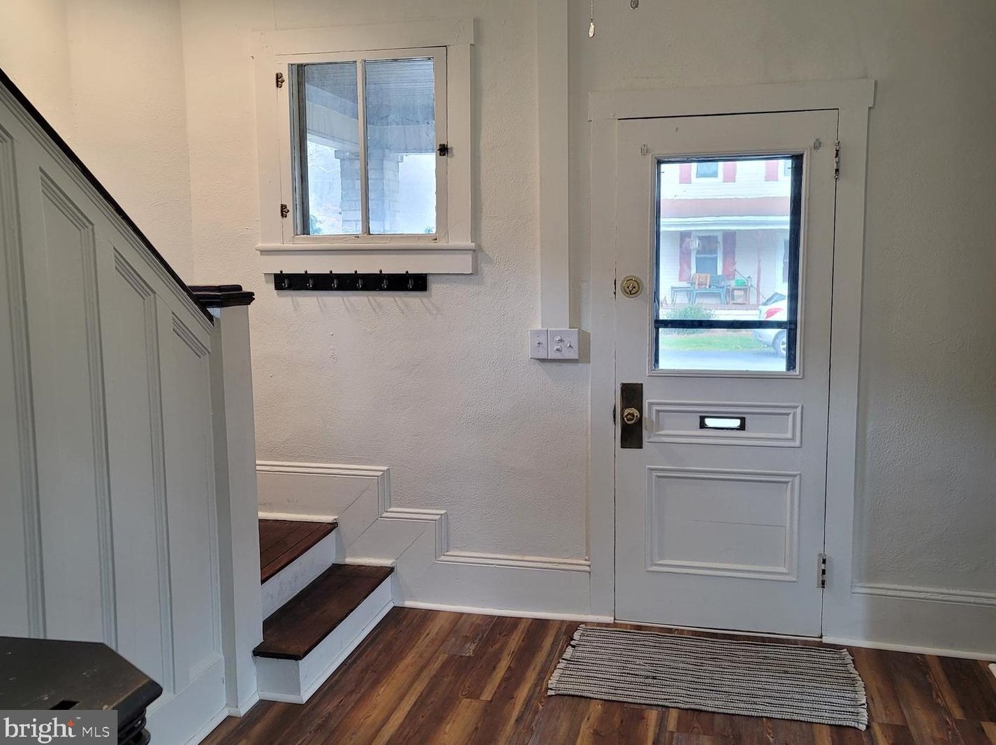 61 Broadway St, Berkeley Springs, WV 25411