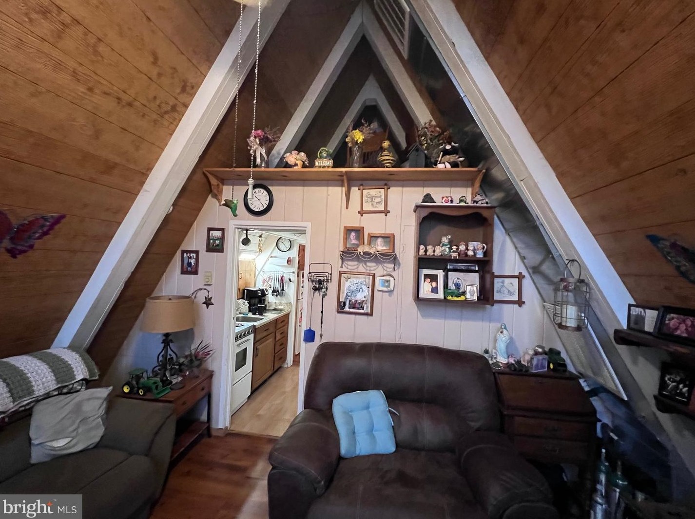 15 Rock Gap Rd, Berkeley Springs, WV 25411