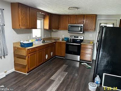 1066 Sand Mine Rd, Berkeley Springs, WV 25411